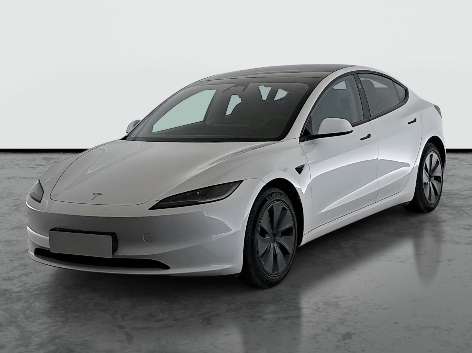 Tesla Model 3 Standard Range Plus – fotografie 3