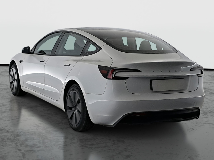 Tesla Model 3, 2024