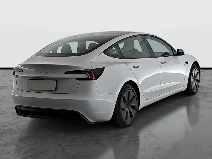 Tesla Model 3, 2024