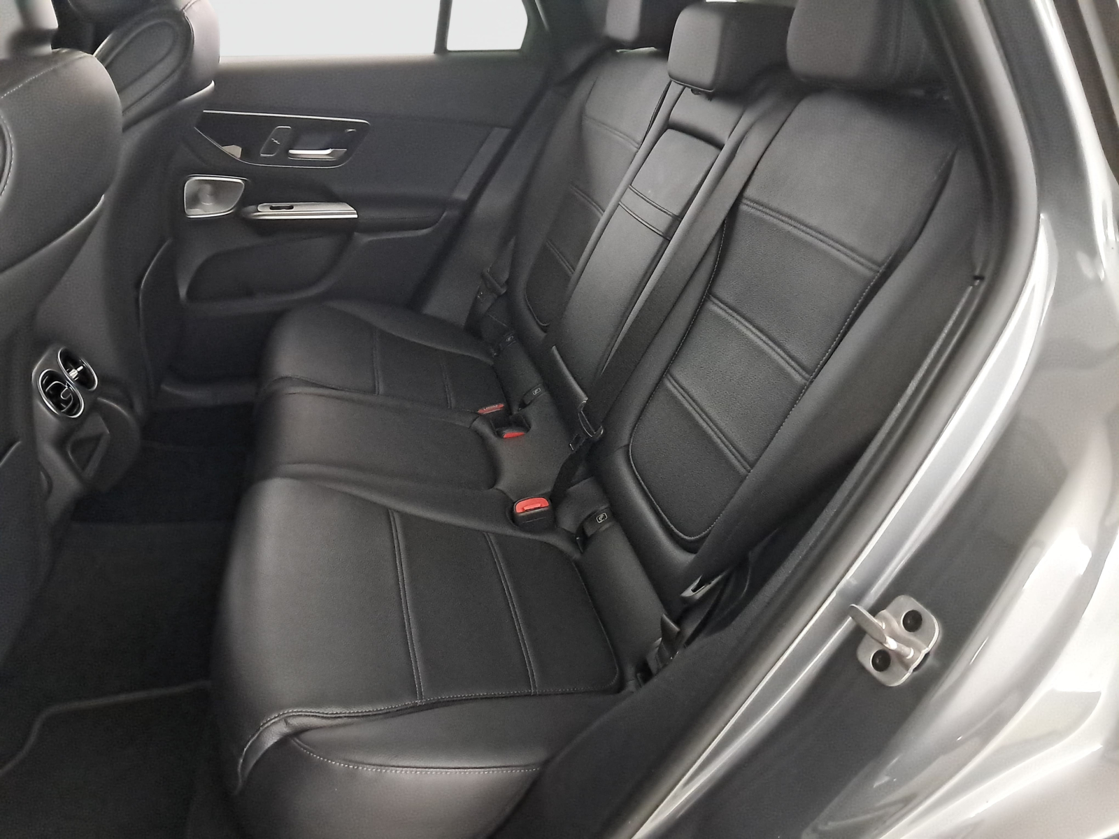 Mercedes-Benz GLC - 2023