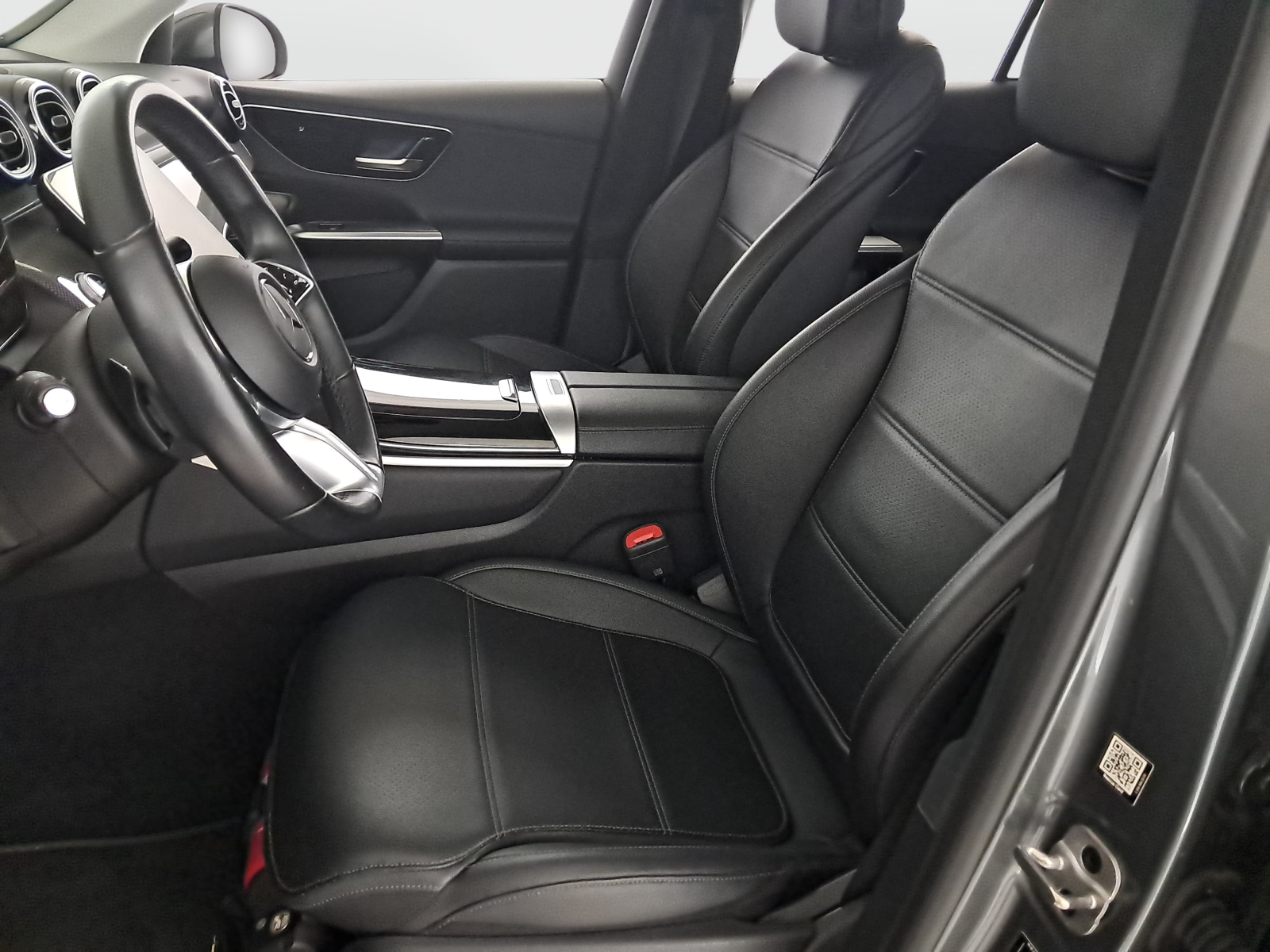 Mercedes-Benz GLC - 2023