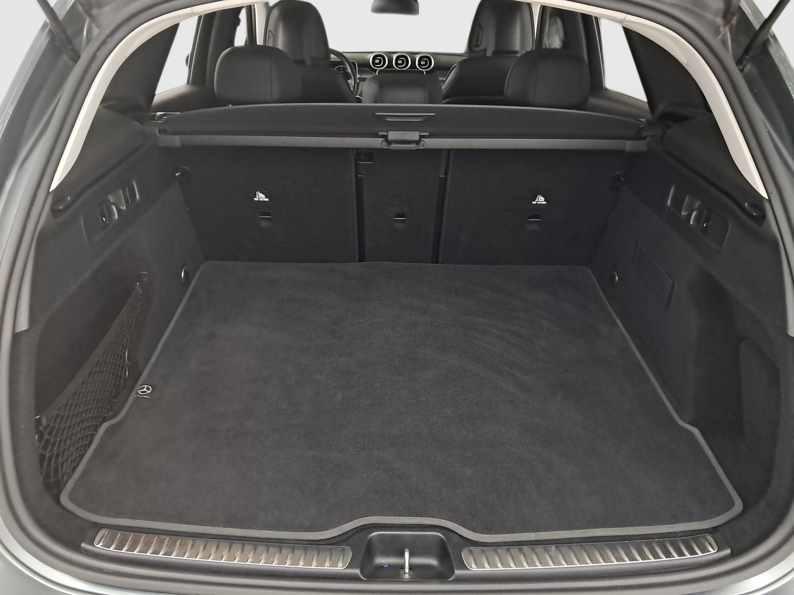 Mercedes-Benz GLC - 2023