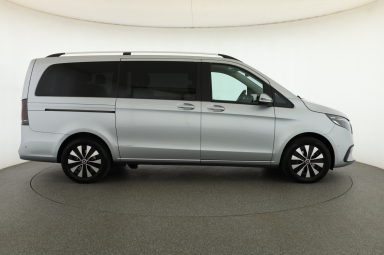 Mercedes-Benz V - 2025