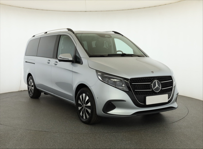Mercedes-Benz V, 2025