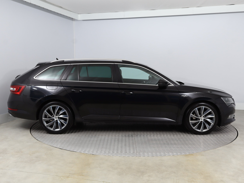 Škoda Superb, 2017