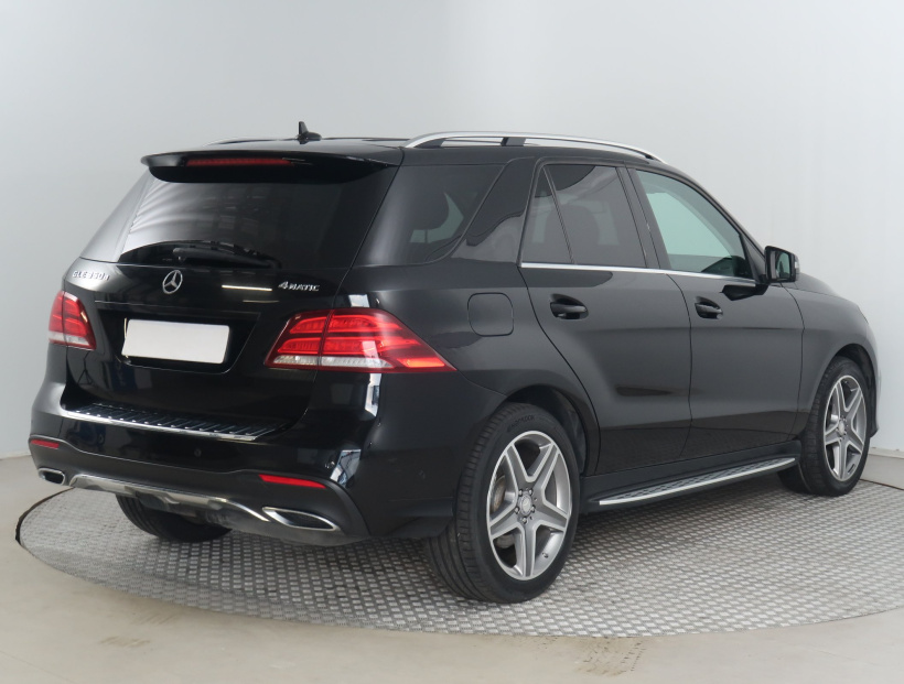 Mercedes-Benz GLE, 2016