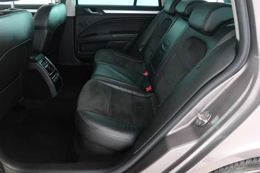 Škoda Superb, 2013