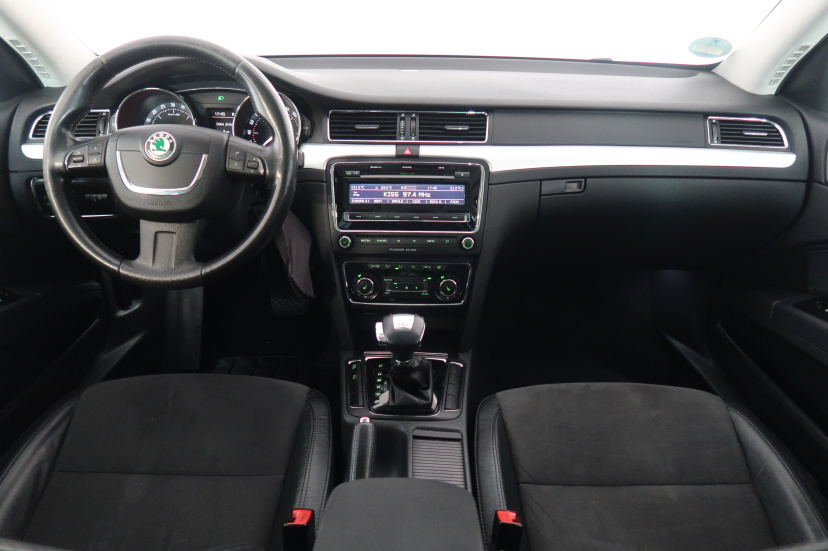 Škoda Superb, 2013