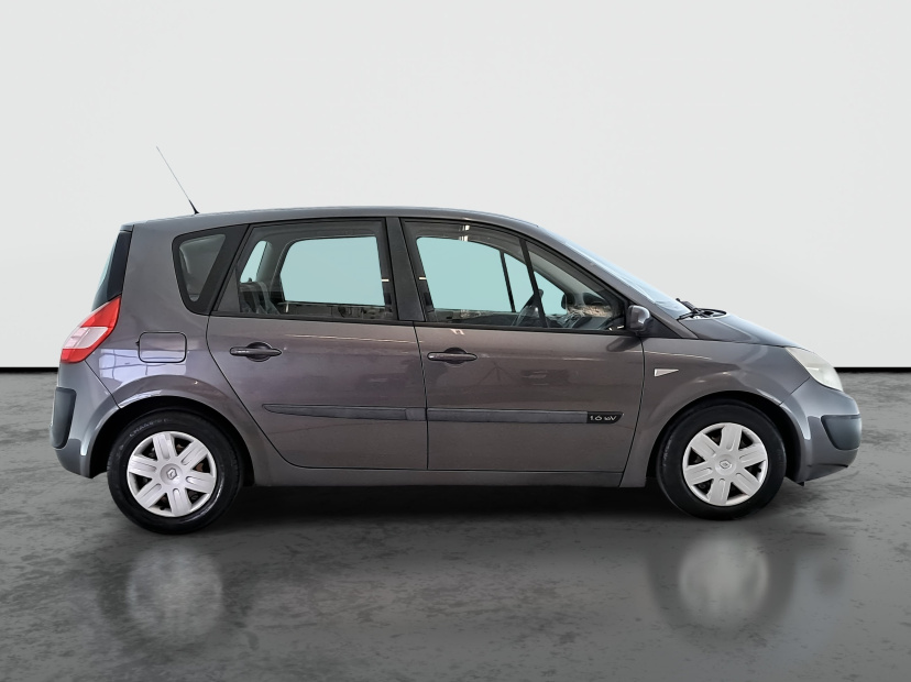 Renault Megane Scenic, 2004