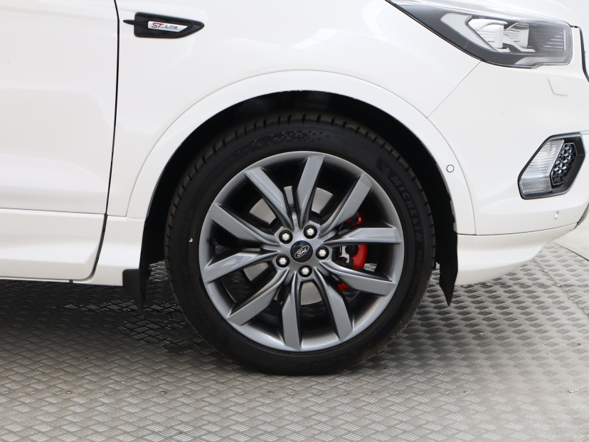 Ford Kuga, 2019