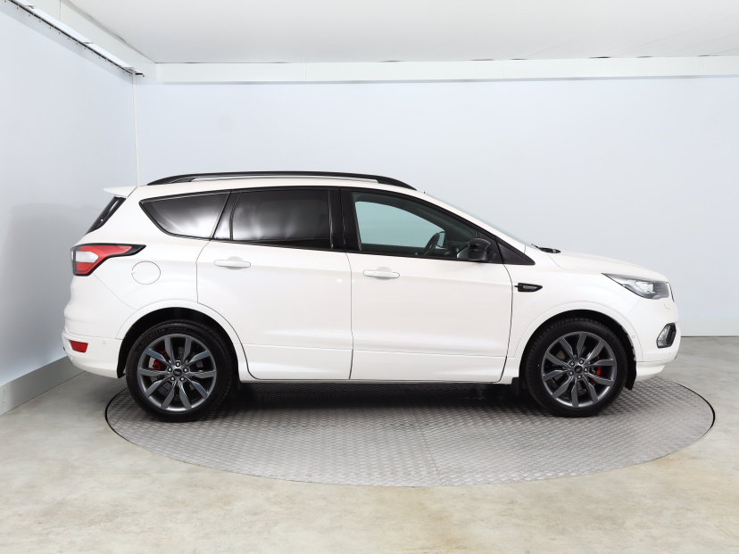 Ford Kuga, 2019