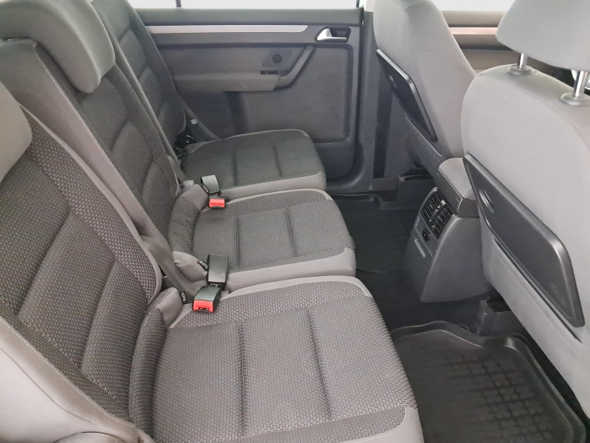 Volkswagen Touran, 2011