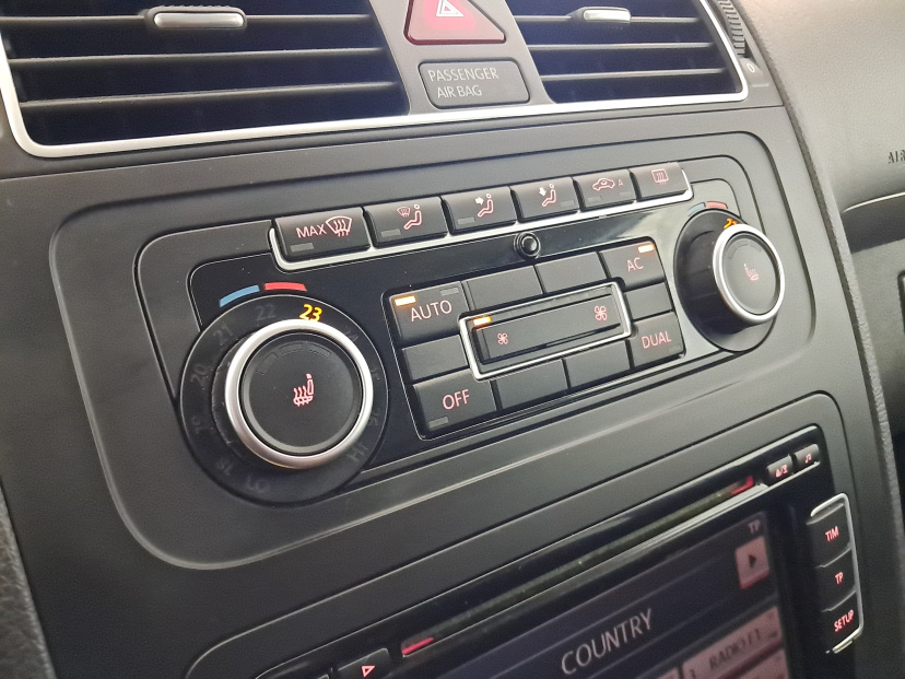 Volkswagen Touran, 2011