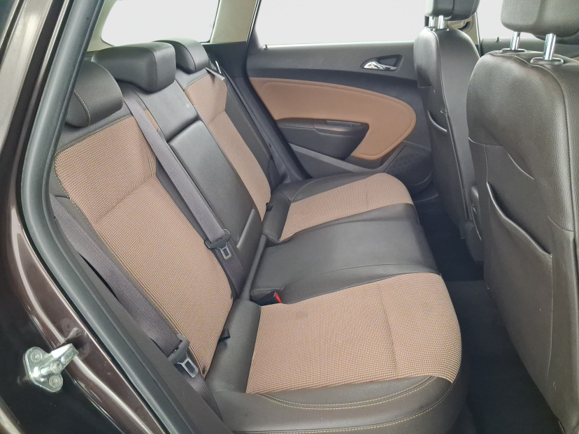 Opel Astra, 2013