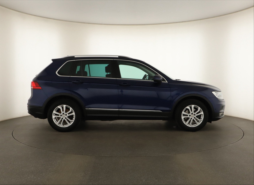 Volkswagen Tiguan, 2019