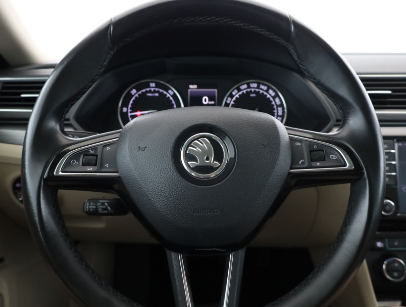 Škoda Superb, 2016