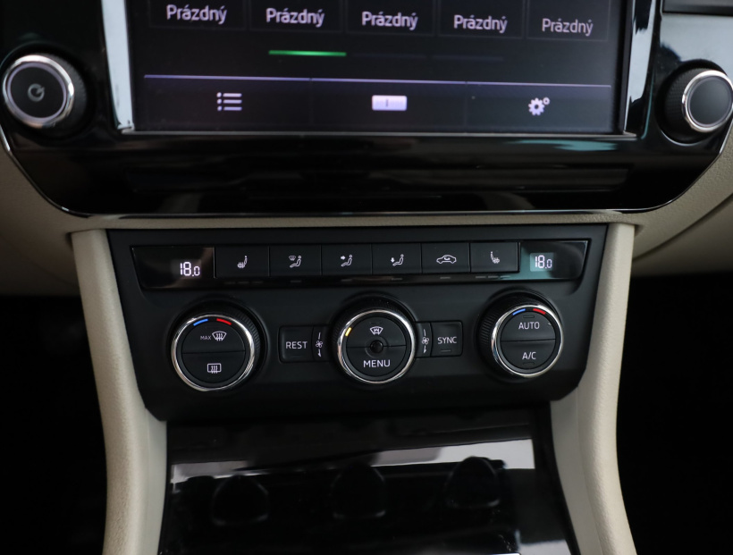 Škoda Superb, 2016