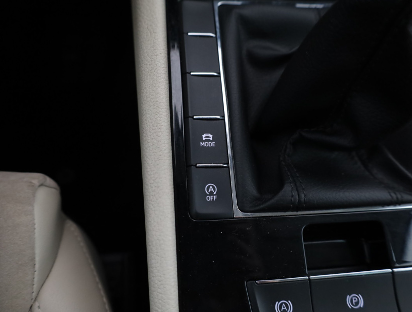 Škoda Superb, 2016