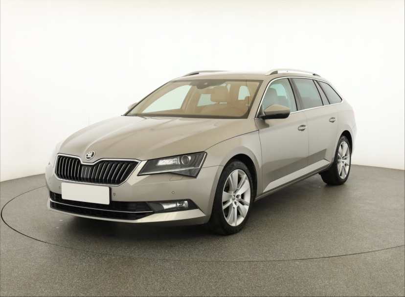 Škoda Superb, 2016