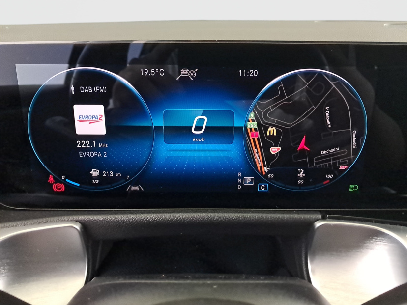 Mercedes-Benz GLB, 2022