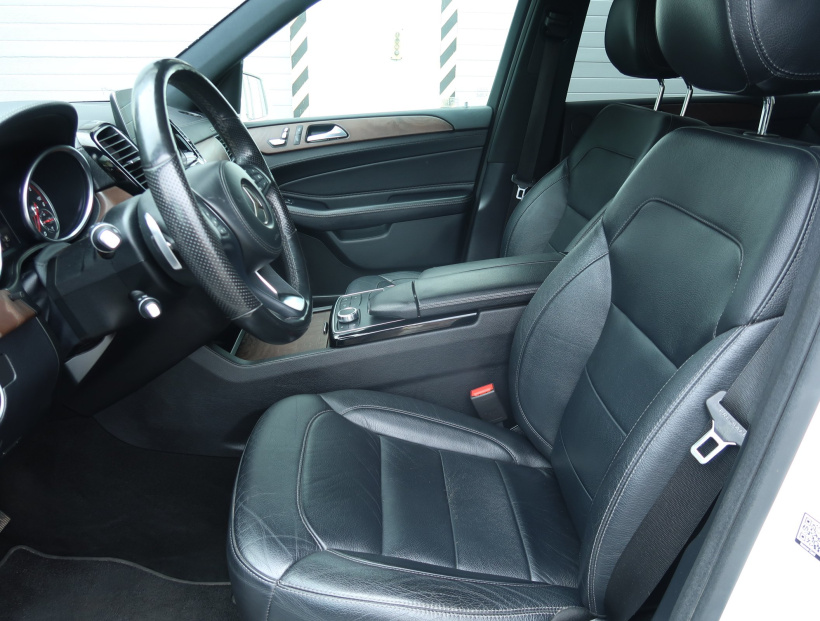 Mercedes-Benz GLS, 2016