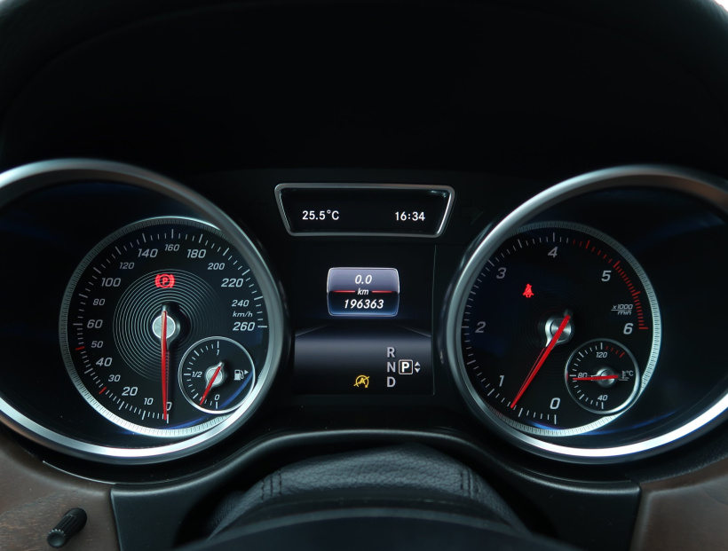 Mercedes-Benz GLS, 2016
