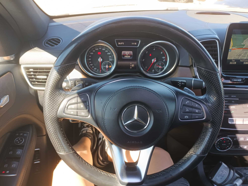 Mercedes-Benz GLS, 2016