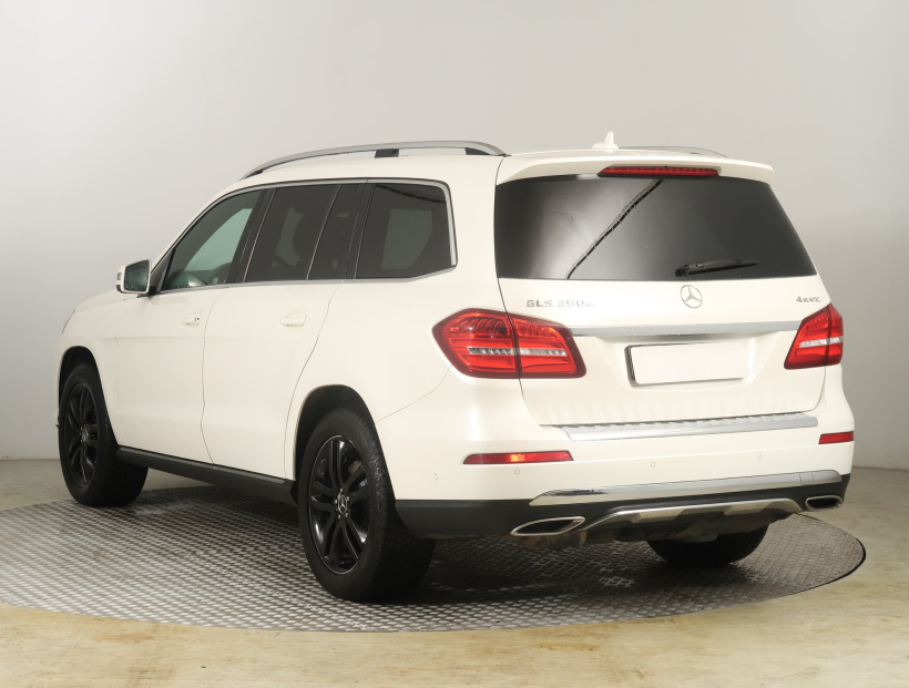 Mercedes-Benz GLS, 2016