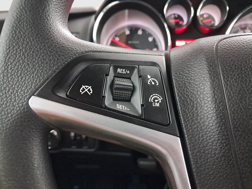 Opel Astra, 2014