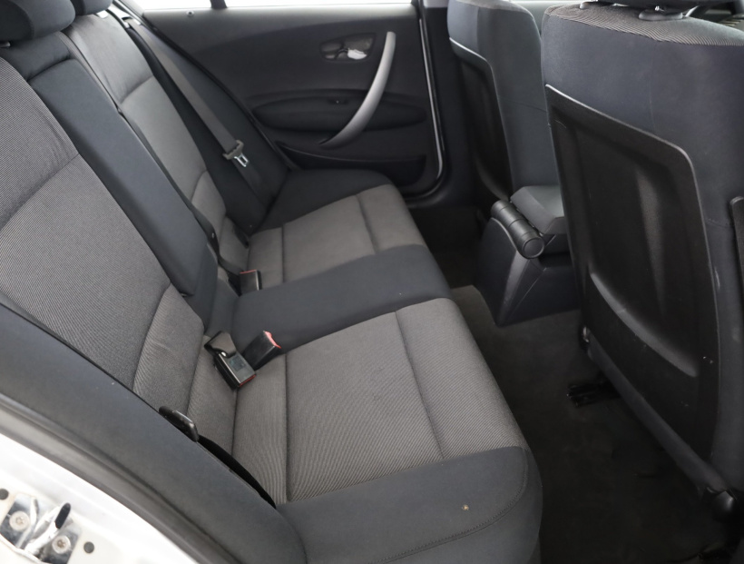 BMW 1, 2005