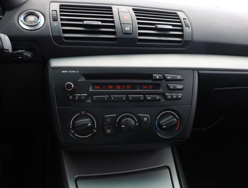 BMW 1, 2005