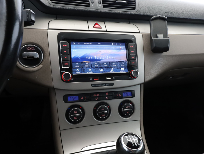 Volkswagen Passat, 2009