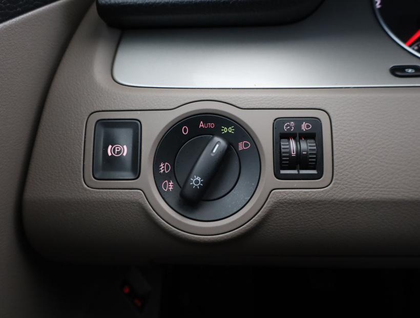 Volkswagen Passat, 2009