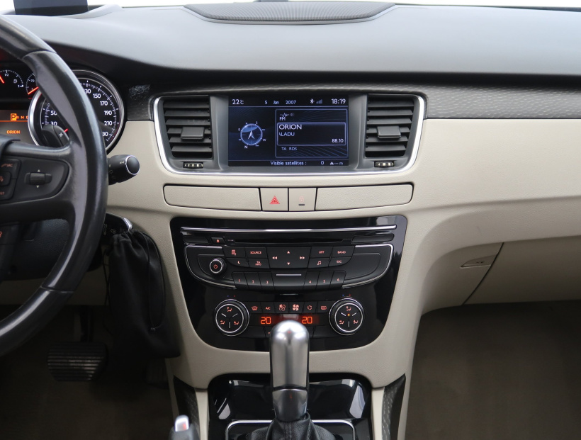 Peugeot 508, 2011