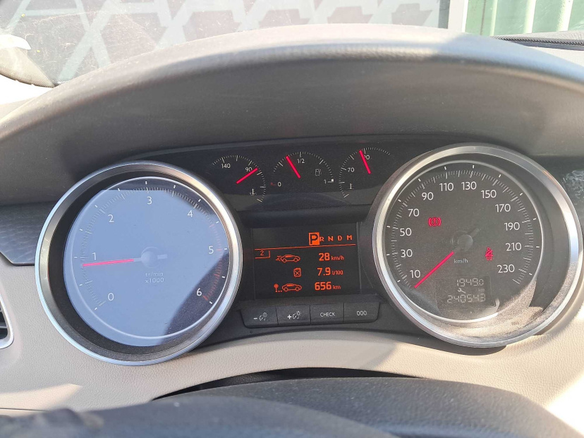 Peugeot 508, 2011