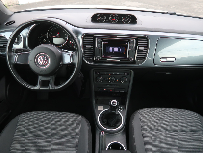 Volkswagen Beetle, 2016