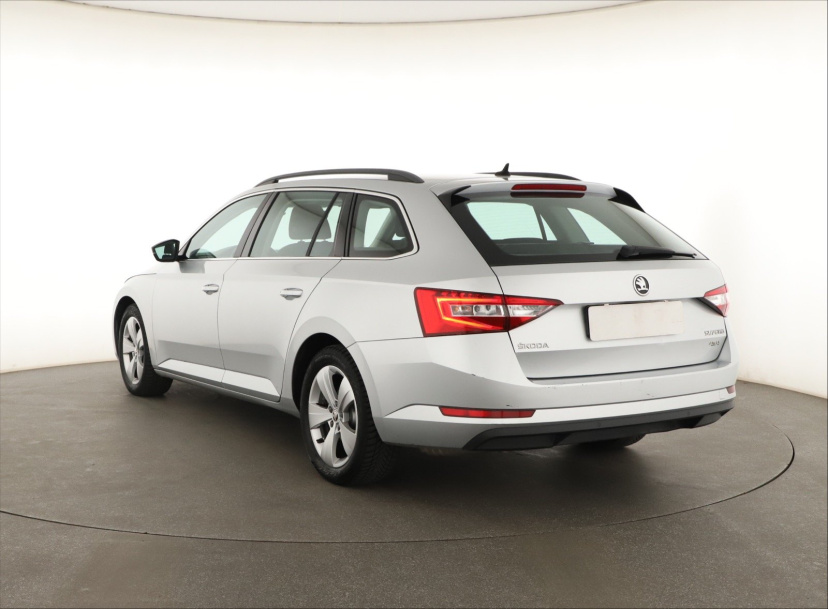 Škoda Superb, 2016
