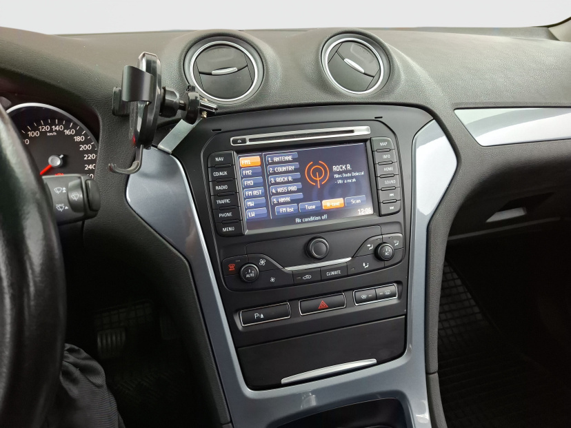 Ford Mondeo, 2011
