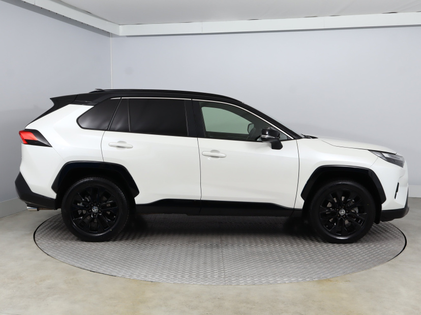 Toyota RAV 4, 2022