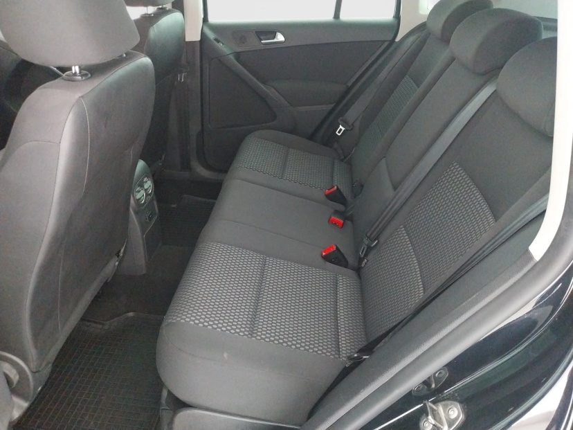 Volkswagen Tiguan, 2011