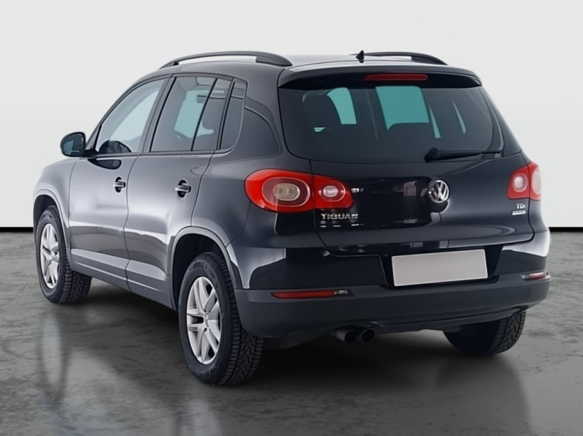 Volkswagen Tiguan, 2011