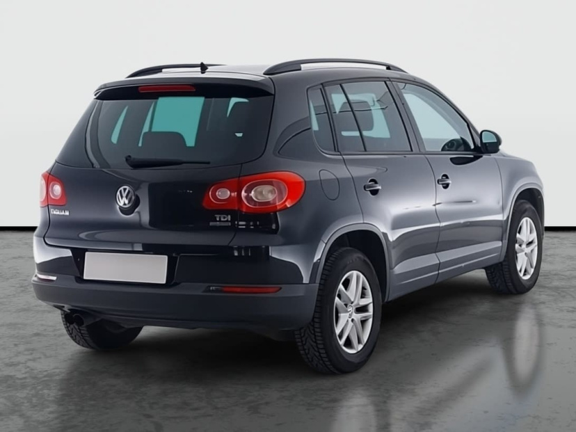 Volkswagen Tiguan, 2011