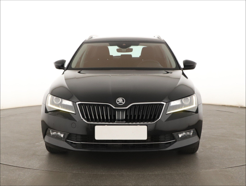 Škoda Superb, 2017