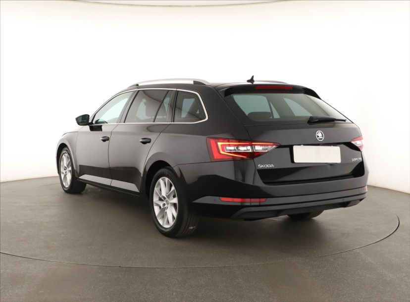 Škoda Superb, 2017