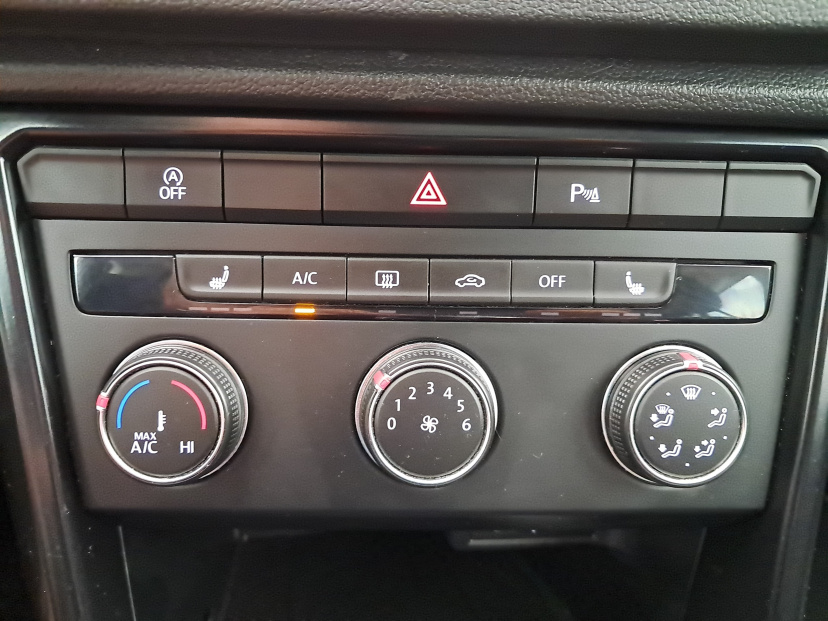 Volkswagen T-Roc, 2021