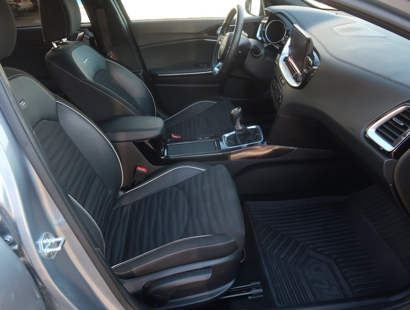 Kia ProCeed, 2023