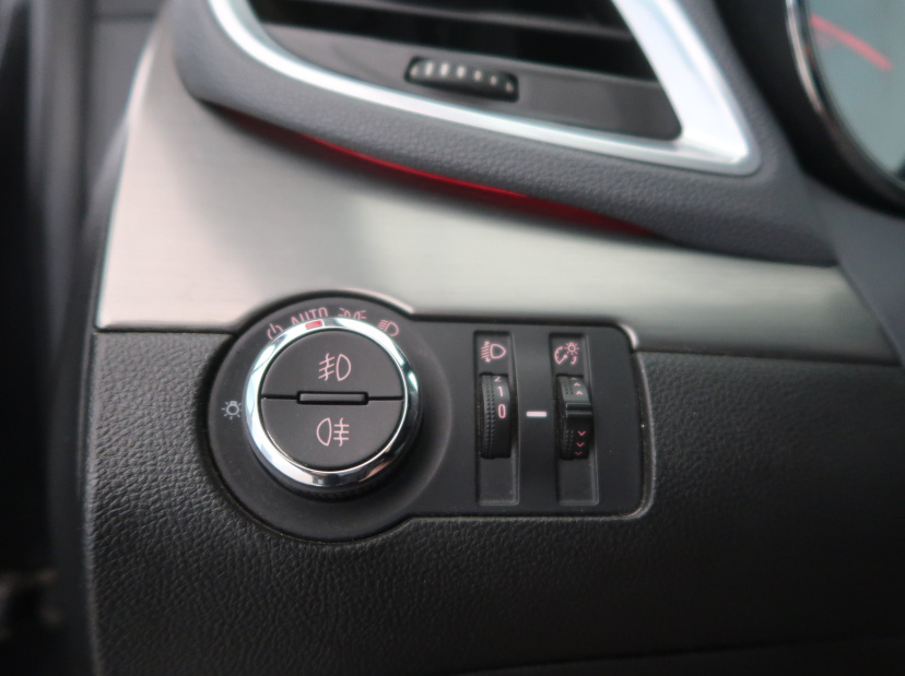Opel Mokka, 2014