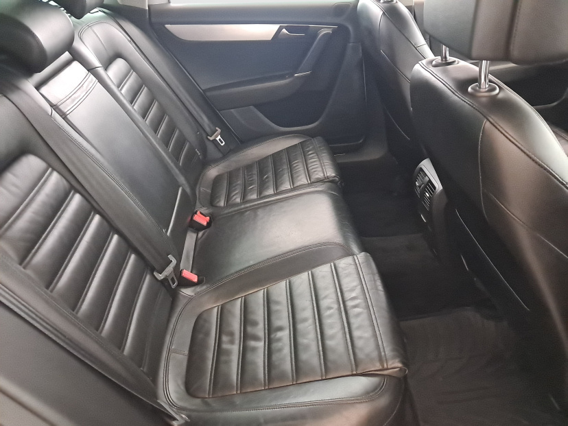 Volkswagen Passat, 2011