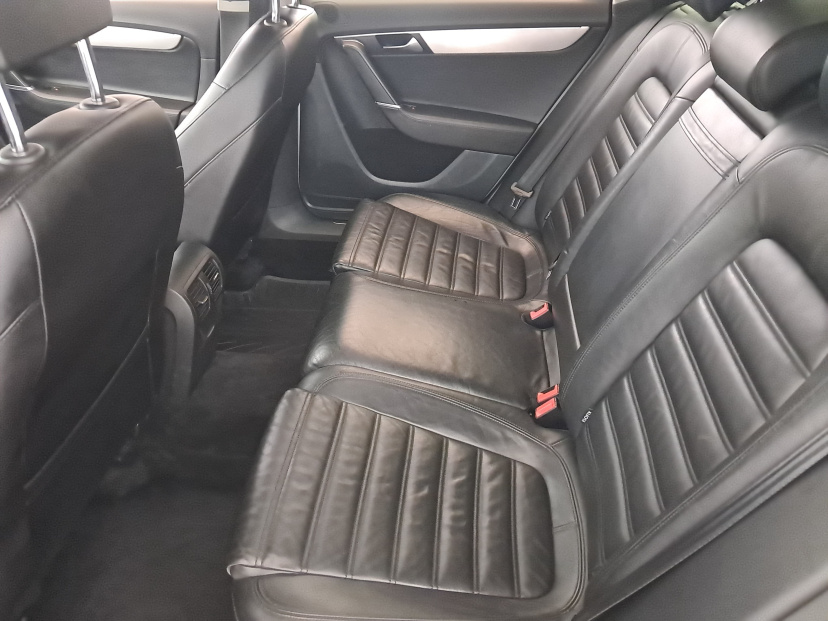Volkswagen Passat, 2011