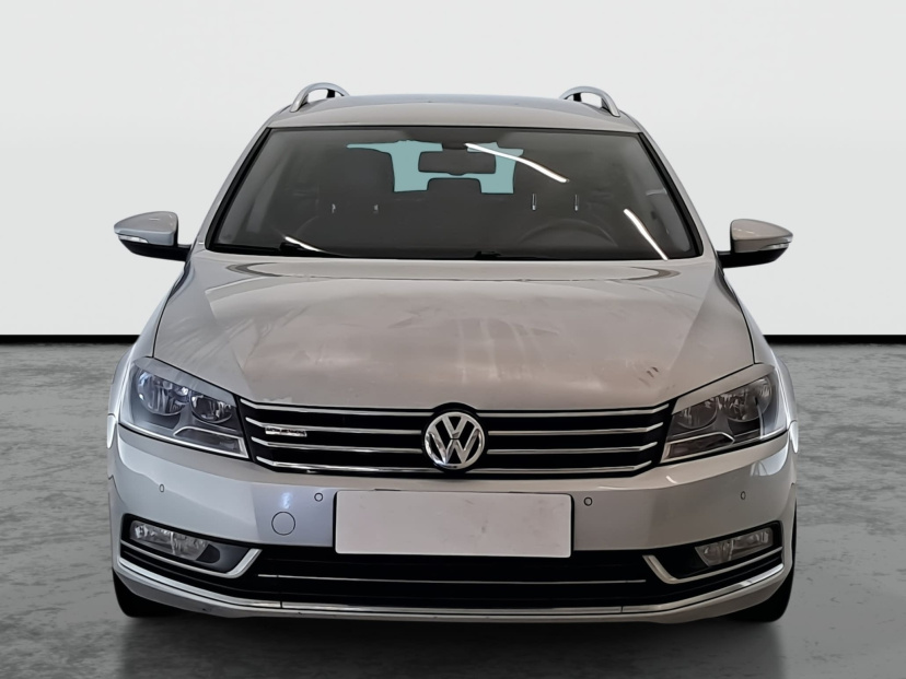 Volkswagen Passat, 2011